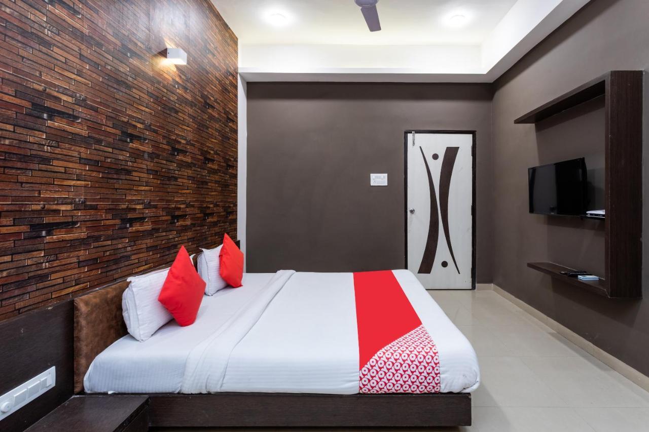 Oyo Hotel Badri Inn & Yatri Niwas Jabalpur Exterior photo